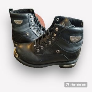 9.5 Milwaukee Leather boots